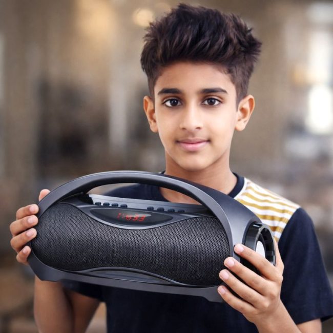 Retro Boombox Speaker